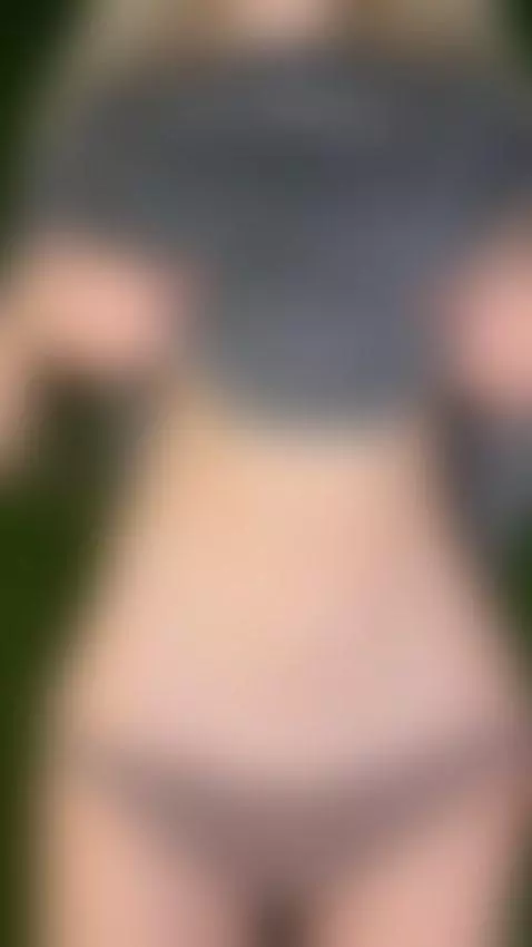 Squirting straight at the camera… Subscribe OnlyFans 🌧️ by shellysecrett