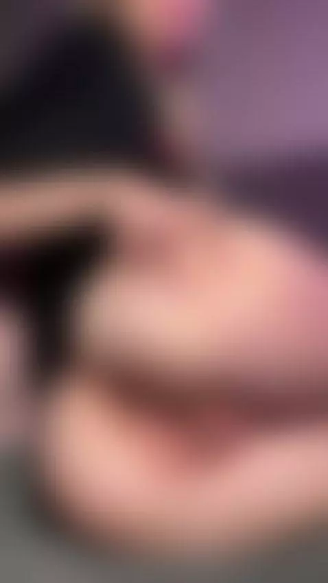 Begs for deeper gets it balls deep, see it on OnlyFans 🍆 by shellysecrett