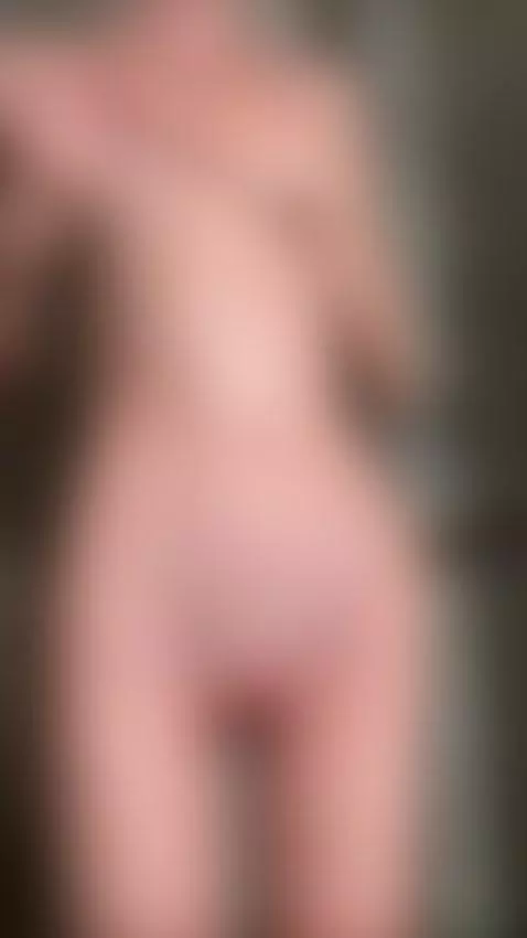 On OnlyFans, I show everything 💋 by shellysecrett