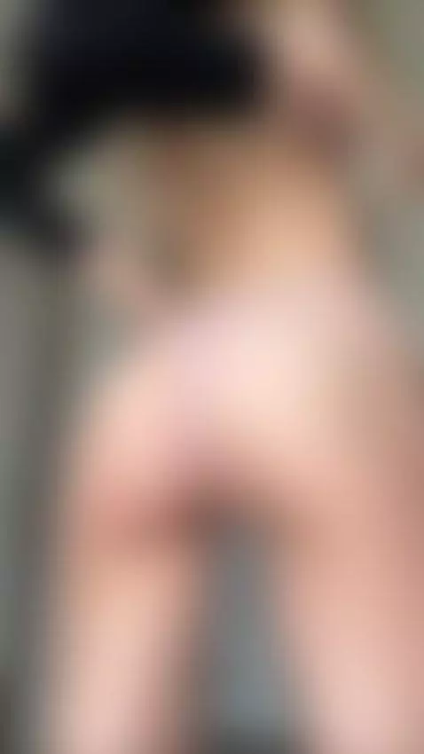 Subscribe to my OnlyFans right now 😏 by shellysecrett