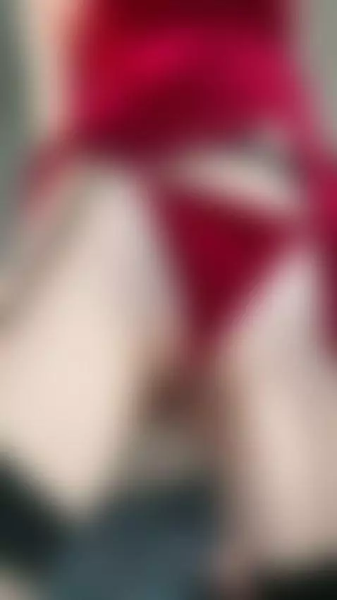 🔞Brunette spreading her thick curvy body for you 🍑 Subscribe... by shellysecrett