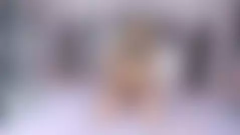 “No es el fuego… soy yo quemando ganas.” 🔥 by kendallheard