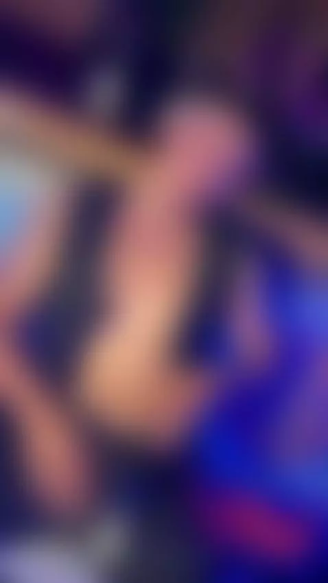 Do you want a shot?🤤🔥 by jordaanvalencia