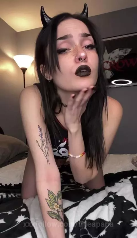 join my fansly by filleapapa