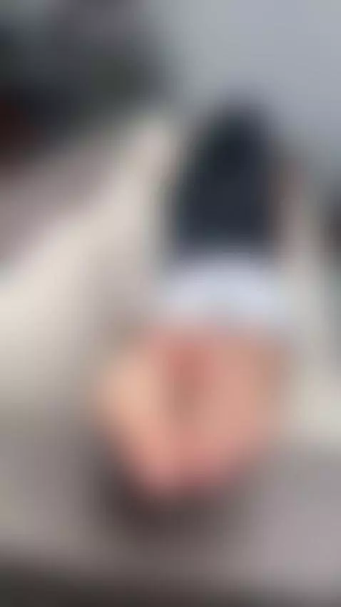 U like my big feet? by saylilithh