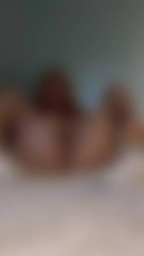 Do petite girls turn you on? by vivianli