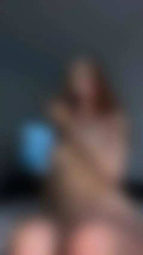 Hope i could make u hard rn with my petite body by vivianli