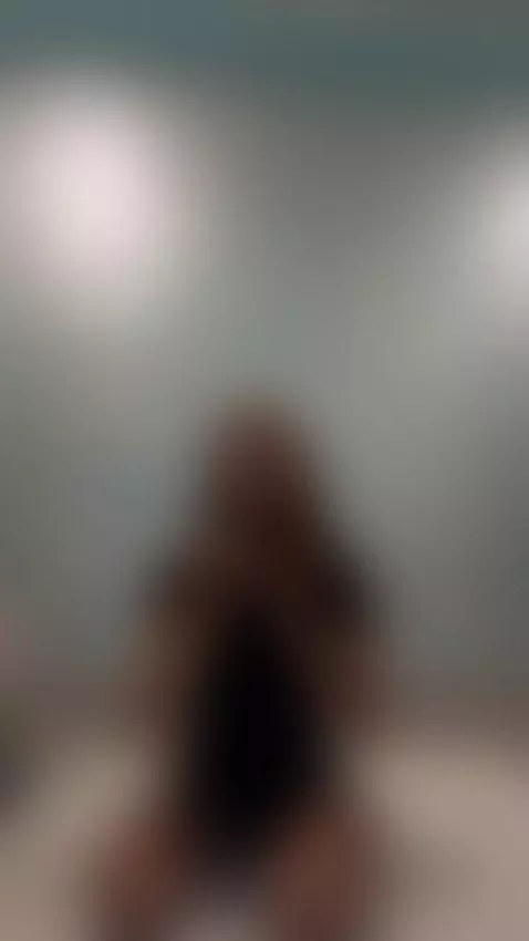 Tell me how much you want to bang me now.🫦 by vivianli