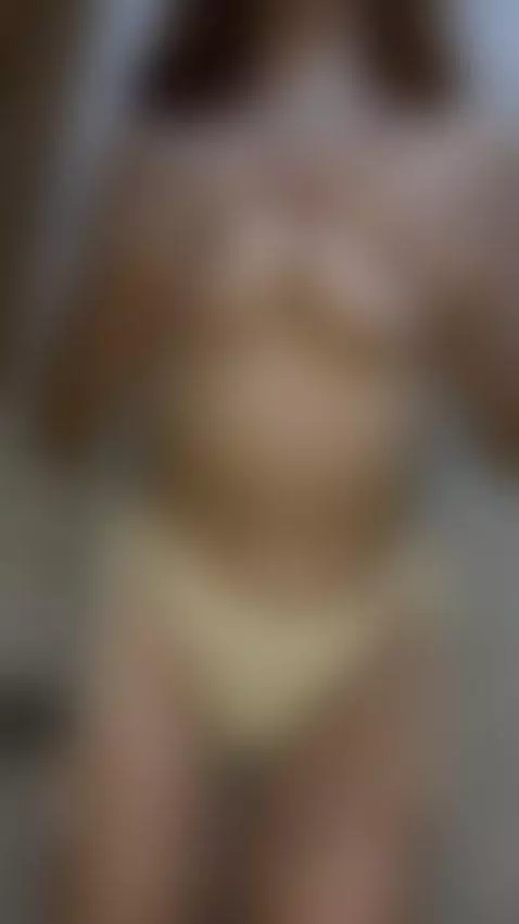 would u like to play truth or dare? by vivianli