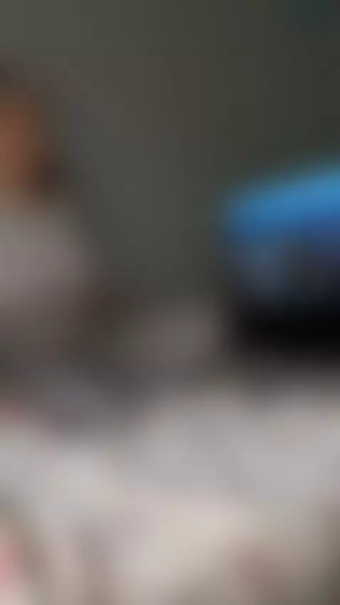 This slut is thirsty with your cock by vivianli