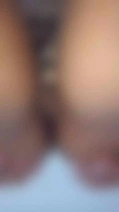 👀 Facesitting in close-up by samagrey