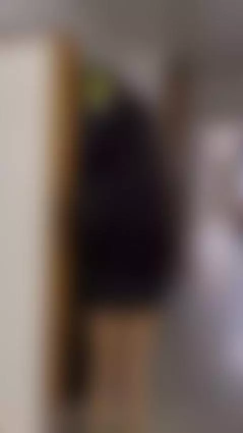 🍑 I bent down and my booty did the show by samagrey