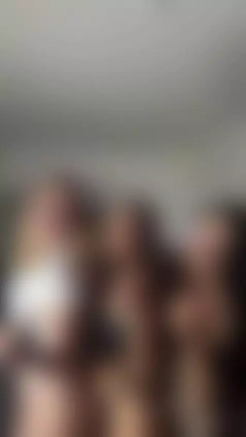 Beile of trend with my friends ❣️ by samagrey