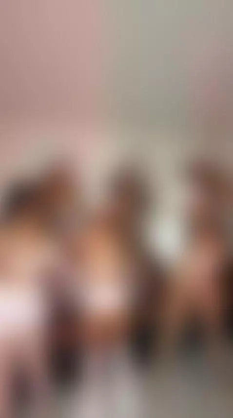 These are my friends, whores and hot 😏🔥 by samagrey