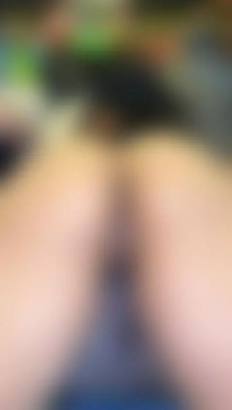 Do you like how I move my hips? 🍑🔥 by samagrey