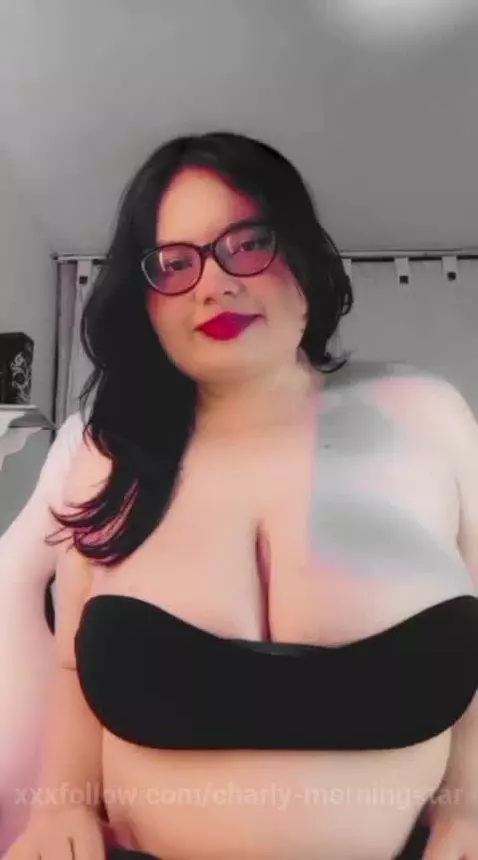 Say hii! ♥ by charly-morningstar