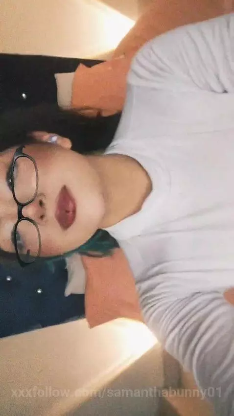 Leave a comment if you want to purchase my content by samanthabunny01