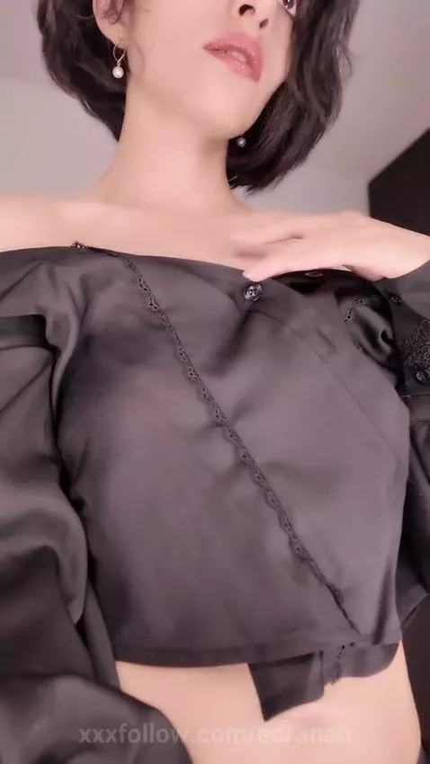 Look into my eyes… maybe then you’ll get to see something mo... by edranah