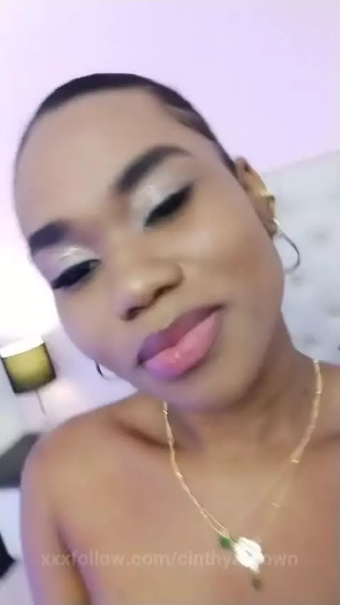 i want kiss you! join my live! 😈 by cinthyabrown