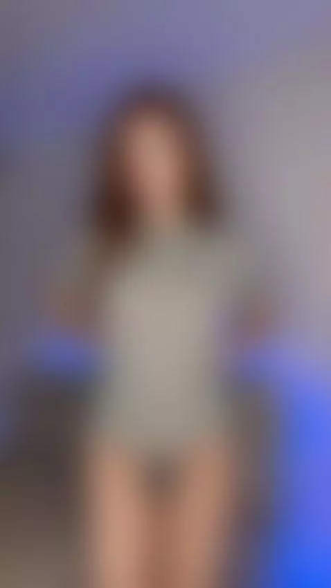 What could be better than juicy brunette in your bed by adalyndiary