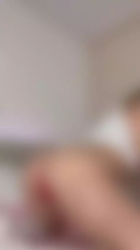 I love getting horny in front of everyone by adalyndiary