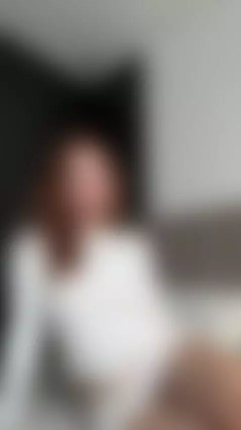 It turns me on that you masturbate watching me by adalyndiary