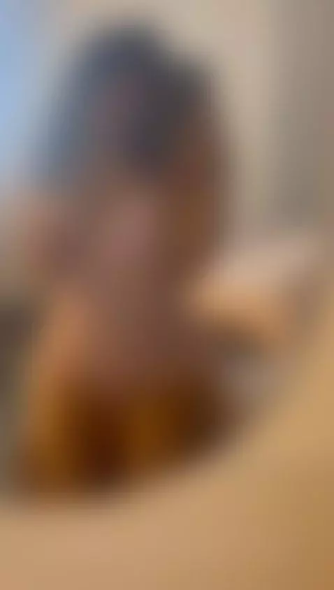 In your bed I wait for you by hannyhiltton