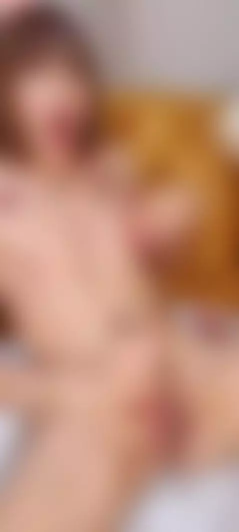 bissing slut making her body wet by sasocandy