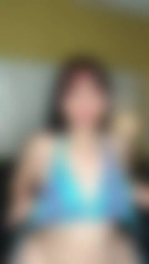 "Un video más, una tentación más... / One more video, one mo... by abbycampbel25