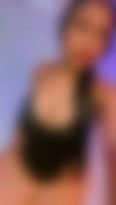 I can feel my panties getting wetter just thinking of you. 💦 by cartercourtne