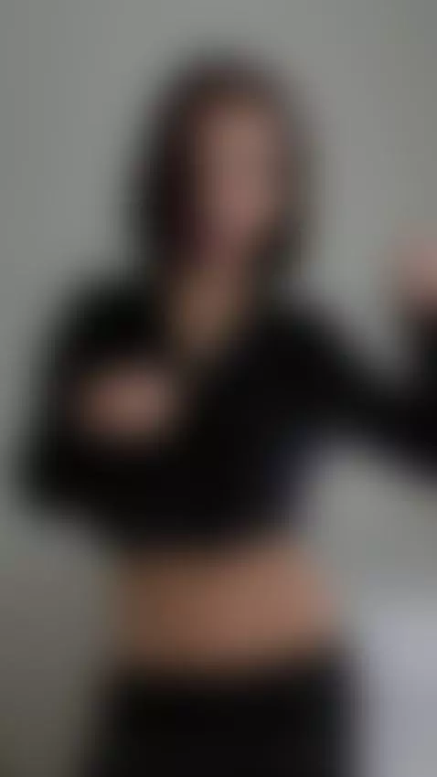 Every glance makes my body tremble 👀💋 by vanessasol