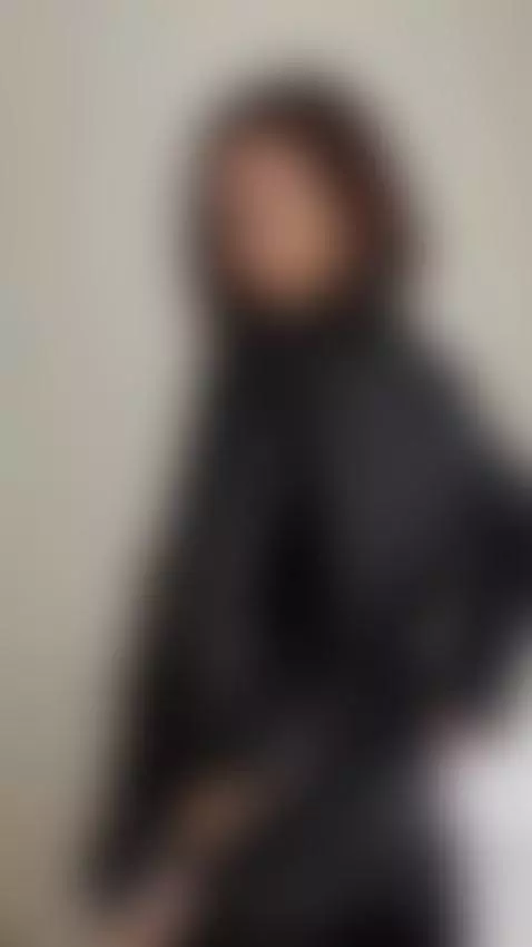 My breath fills the space like warm smoke 😈💧 by vanessasol