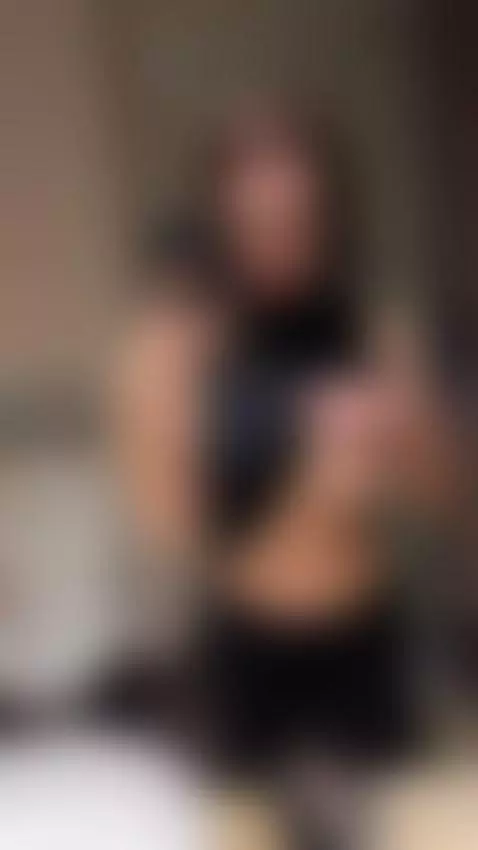 Tonight I want to be used, loved, and completely undone 💋💦 by vanessasol