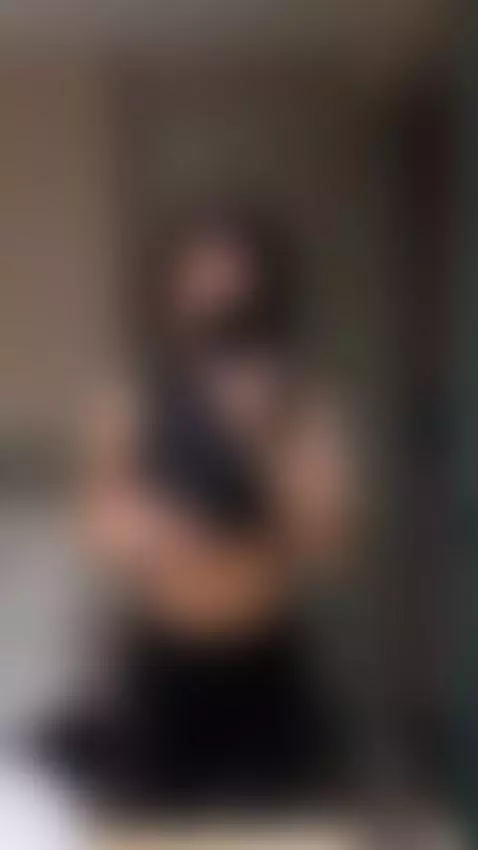 The glow rises when I lean closer 💦🩶 by vanessasol