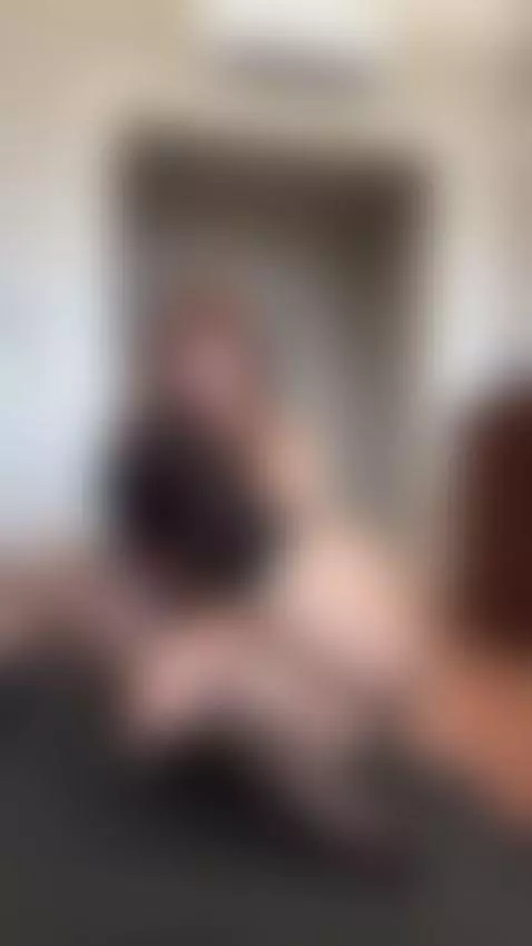 My bed is too big without someone to pin me down 😈🔥 by vanessasol