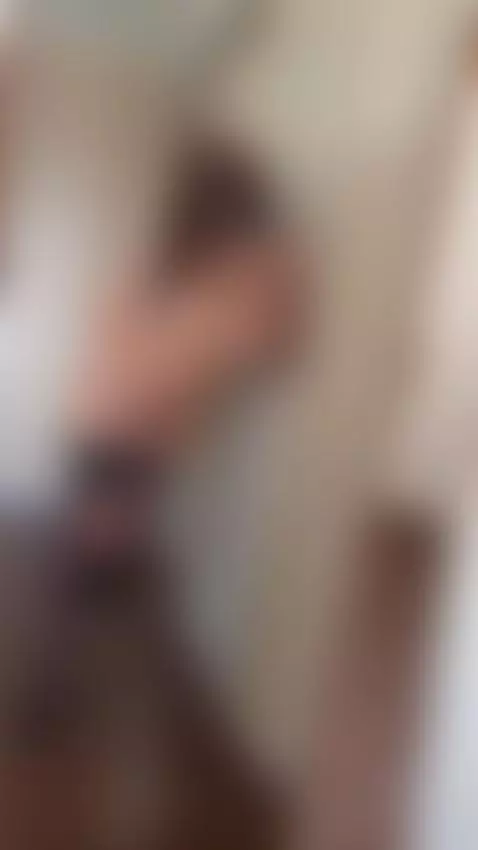 Lights off. Volume up. Let's go 🔥🎧 by vanessasol