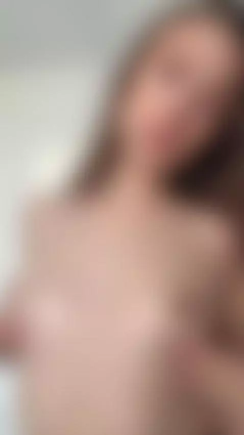 If this doesn't get your attention… I'll try again 😅🎀 by emmylorens