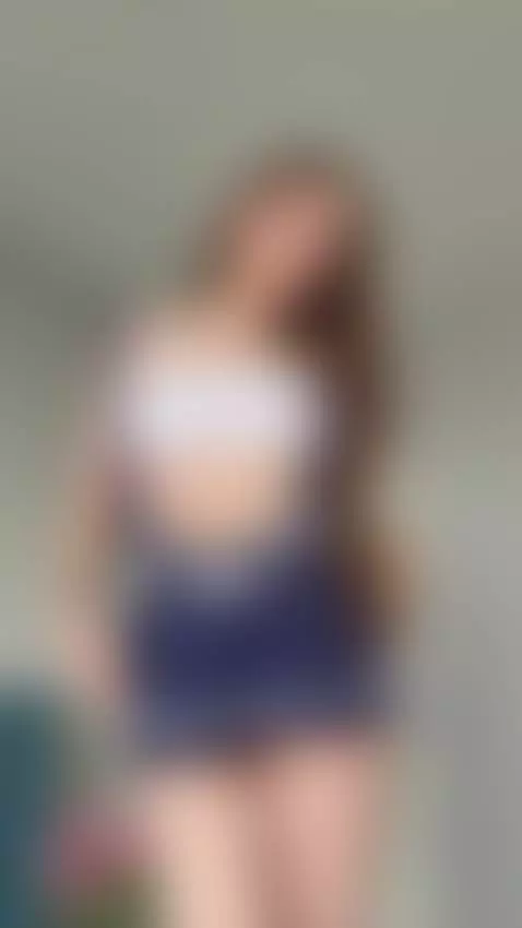 I’m not done teasing you yet 😏👀 by emmylorens