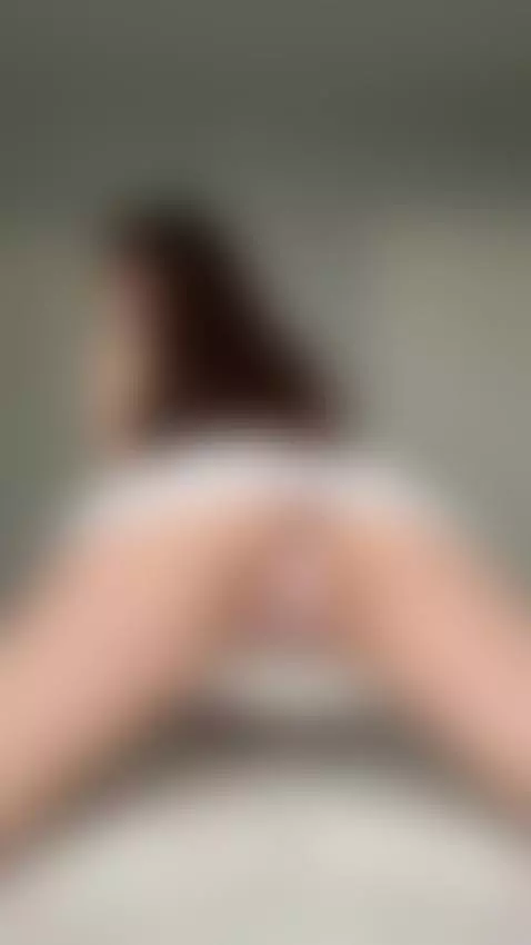 Imagine my lips where you want them most 🫦💋 by emmylorens