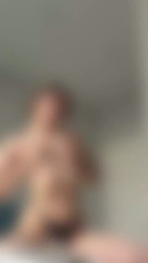 The more you watch, the hotter it gets 💦🍑 by emmylorens