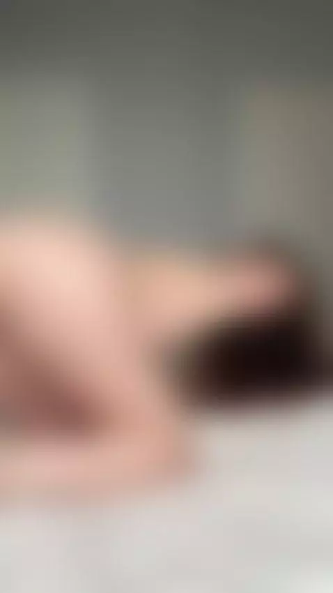 One move and I’ll have you begging 🫦💋 by emmylorens