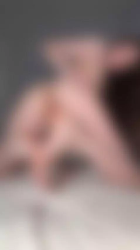 My silhouette drinks the light slowly 😈💧 by emmylorens