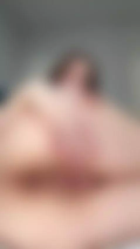 Warmth curls into the crook of my waist 💦🩶 by emmylorens