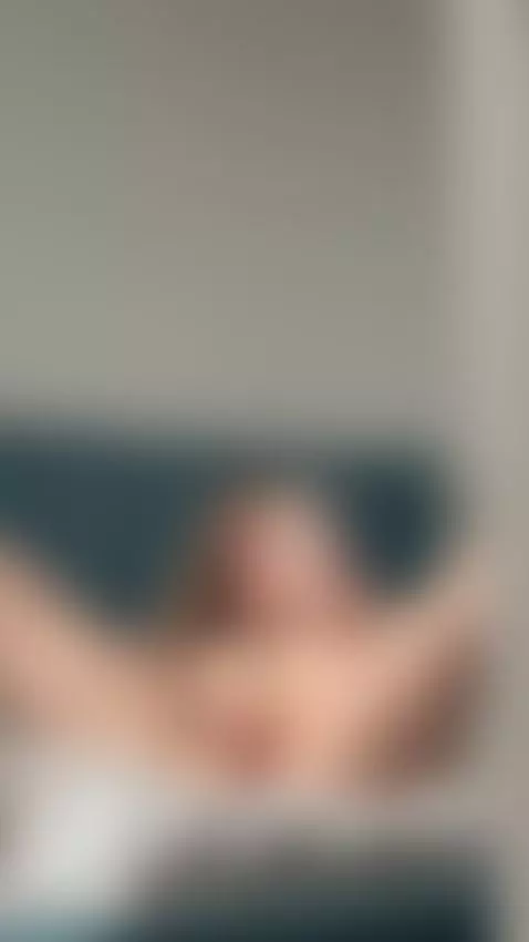 My breath makes the shadows quiver 😈💧 by emmylorens