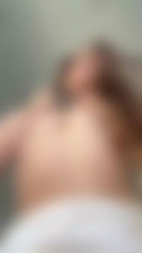 Shadows cling softly to my side 💦🩶 by emmylorens