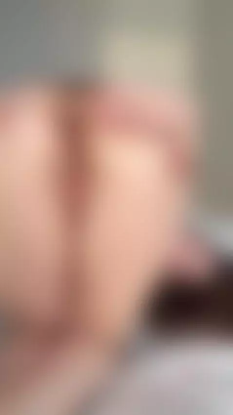 I breathe warmth into the golden quiet 💋💫 by emmylorens