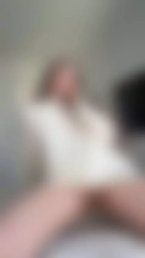 This body is made to tease 😏💦 by emmylorens