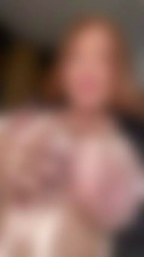 This lighting… this look… this heat 😇🔥 by edasweet