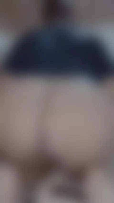 follow and subscribe to my youfanly page for the full vid.. ... by 8inchfux