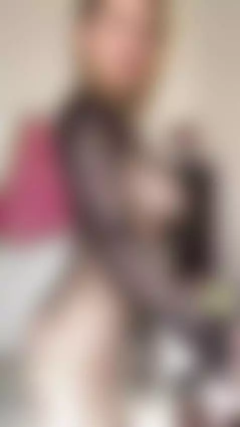 🍑 I turned around slowly and gave the camera my favorite vie... by milamiu